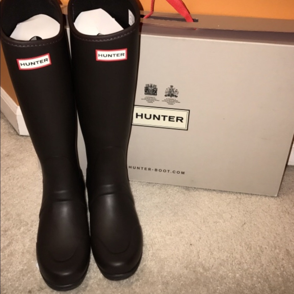 Dark Chocolate Hunter Boots . Size 7